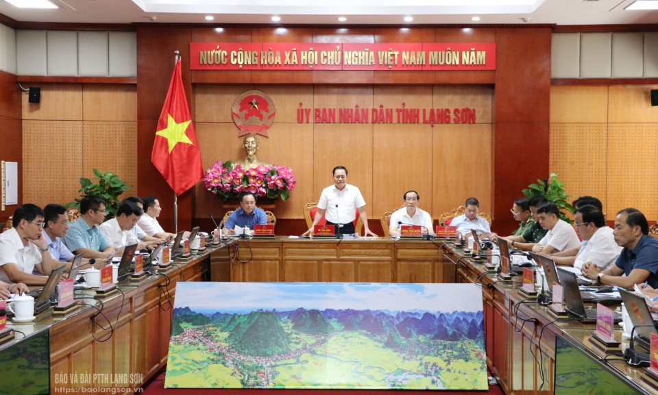 Ủy ban nhân dân tỉnh họp thường kỳ tháng 7 (phiên thứ nhất)