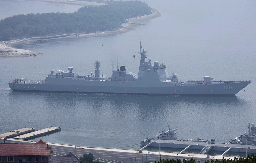 Tàu Heze (số hiệu 126) được hạ thủy ngày 10-3-2023. Ảnh: Telegram/China3army
