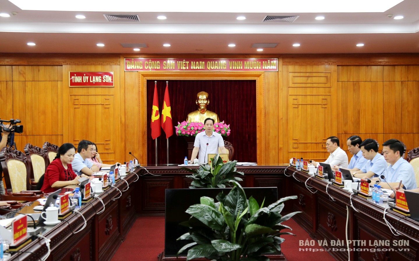 Quang cảnh kỳ họp