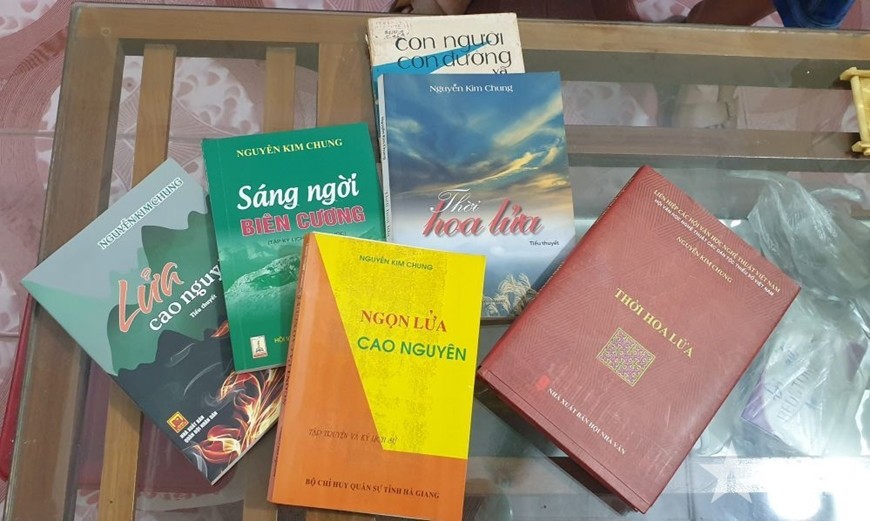 Những cuốn sách do Đại tá Nguyễn Kim Chung viết.