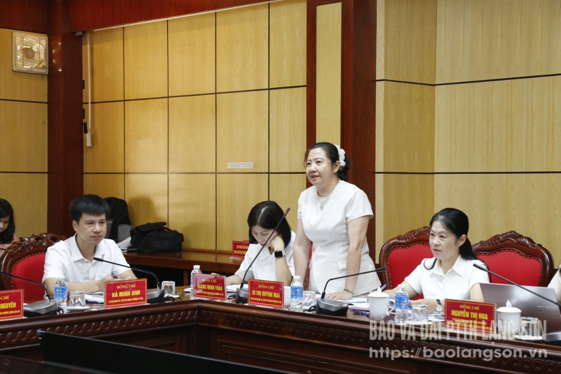 Đồng chí Chủ tịch UBND phường Kỳ Lừa phát biểu tại buổi làm việc