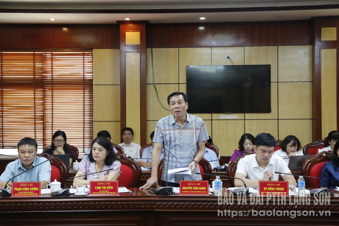 Lãnh đạo Đảng ủy phường Tam Thanh phát biểu ý kiến tại buổi làm việc