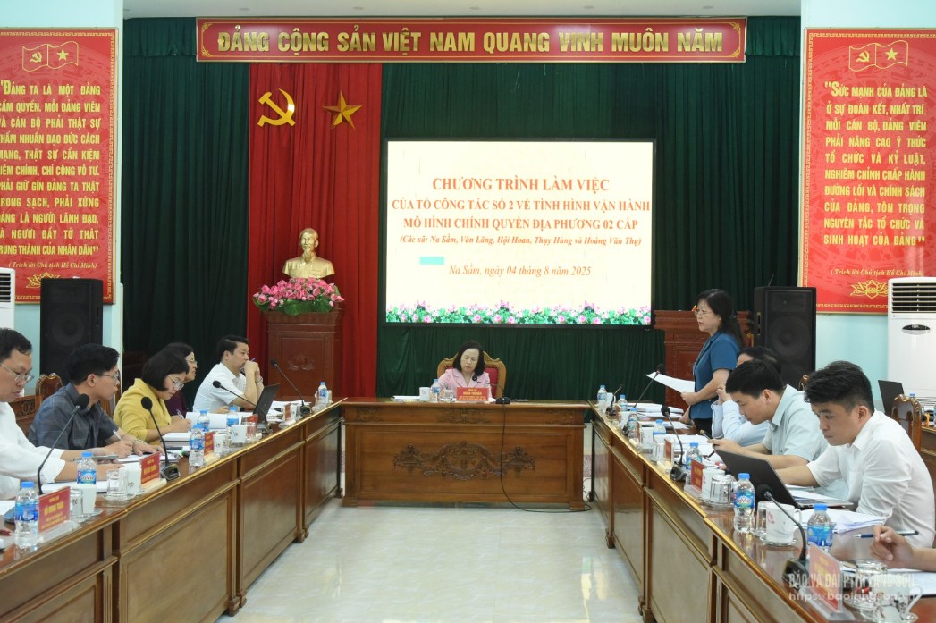 Lãnh đạo Sở Nội vụ trao đổi, giải đáp một số kiến nghị của các xã