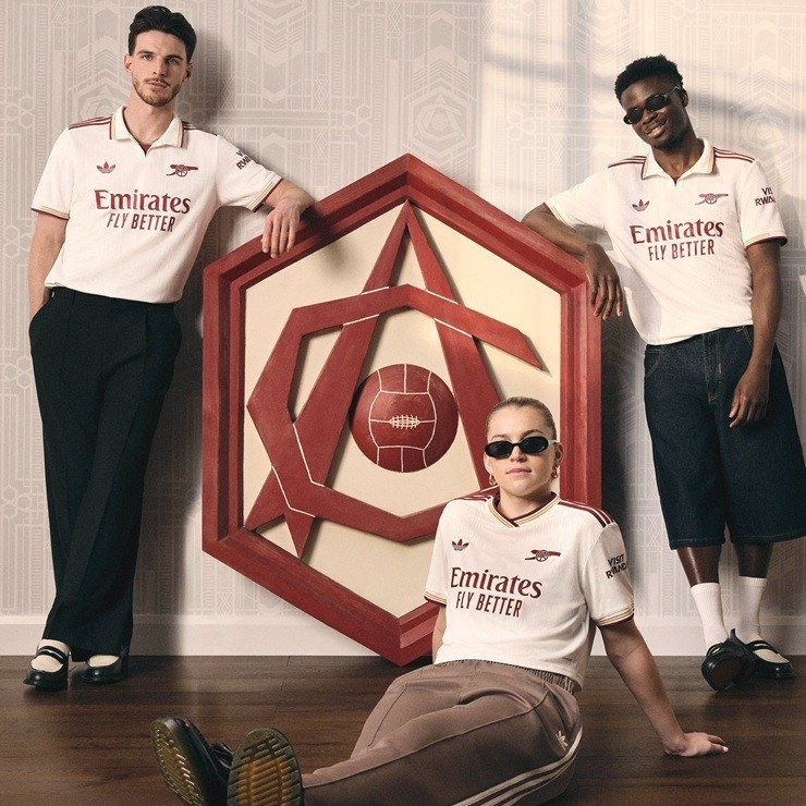 Câu lạc bộ Arsenal ra mắt mẫu áo đấu thứ ba ở mùa giải 2025-2026. Ảnh: arsenal.com