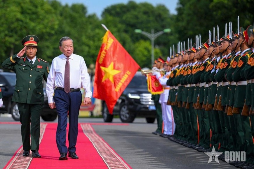 Tổng Bí thư Tô Lâm thăm và làm việc tại Quân đoàn 12.