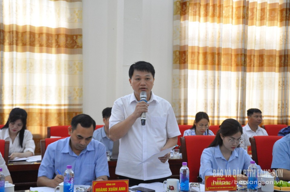 Lãnh đạo Đảng uỷ xã Quan Sơn nêu khó khăn, vướng mắc tại buổi làm việc