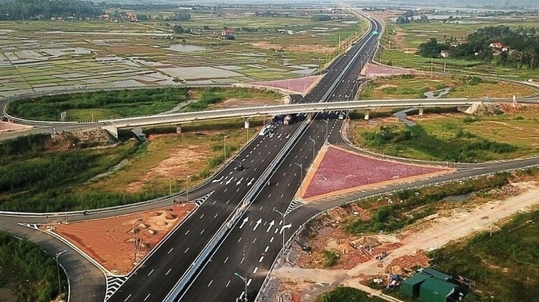 Tập trung giải quyết dứt điểm các khó khăn, vướng mắc liên quan đến công tác đền bù, hỗ trợ, tái định cư của các dự án trước ngày 15/8/2025.