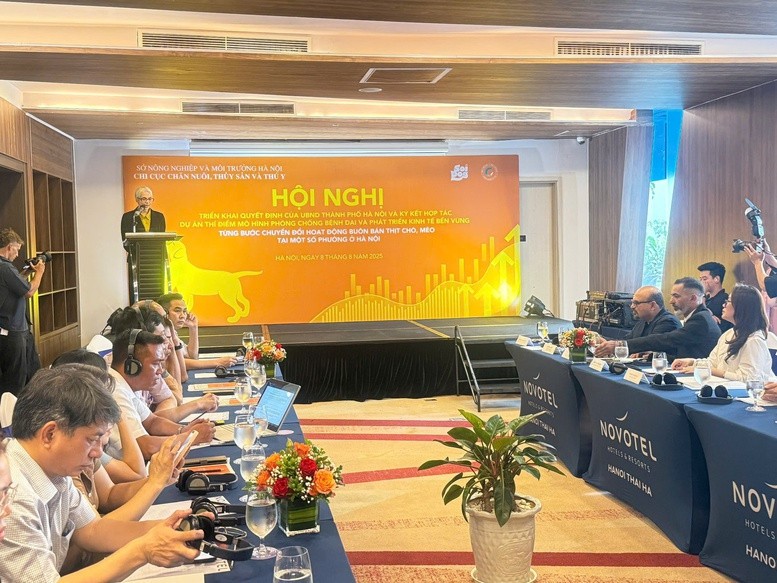 Toàn cảnh hội nghị triển khai dự án - Ảnh: VGP/HM
