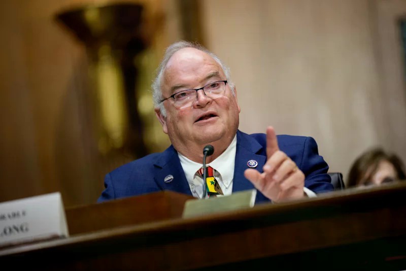 Cục trưởng Cục Thuế Liên bang (IRS) Billy Long bị cách chức. (Nguồn: Getty Images)
