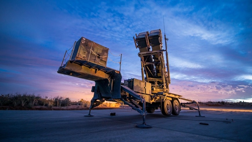 Được trang bị radar, công nghệ chỉ huy, điều khiển và các tên lửa đánh chặn, Patriot có khả năng phát hiện, nhận dạng và đánh chặn tên lửa đạn đạo, tên lửa hành trình, UAV và máy bay chiến đấu hiện đại. Ảnh: Raytheon