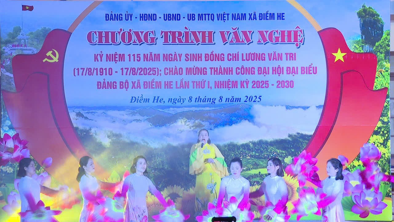Tiết mục hát múa tại chương trình văn nghệ chào mừng kỷ niệm 115 năm Ngày sinh đồng chí Lương Văn Tri (17/8/1910 – 17/8/2025) và thành công Đại hội Đảng bộ xã Điềm He, nhiệm kỳ 2025 – 2030