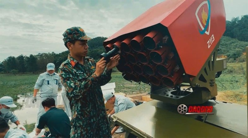 Hình ảnh trong phim “Nghiên cứu về ứng dụng công nghệ trong chữa cháy”, sản xuất năm 2023, đoạt giải thưởng Bông sen vàng năm 2023, hạng mục Phim Khoa học.