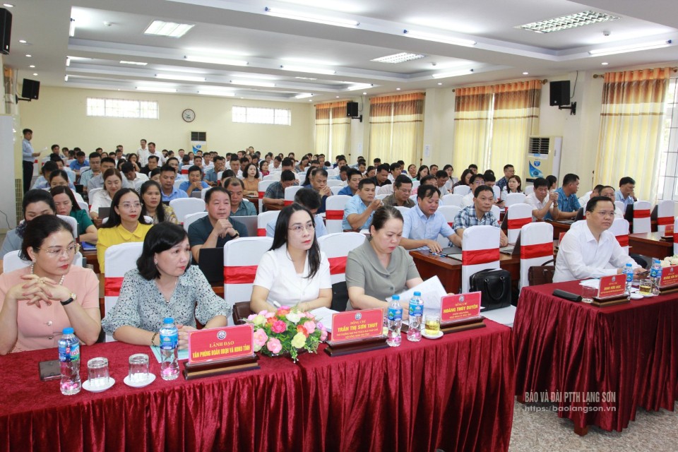 Đại biểu tham gia hội nghị tập huấn