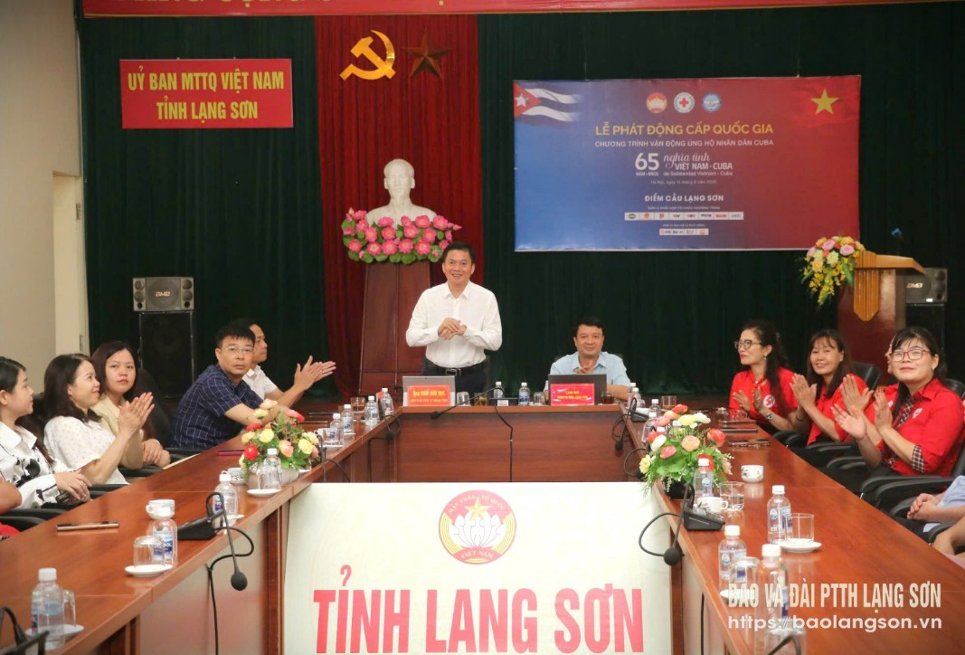 Các đại biểu dự lễ phát động tại điểm cầu tỉnh Lạng Sơn
