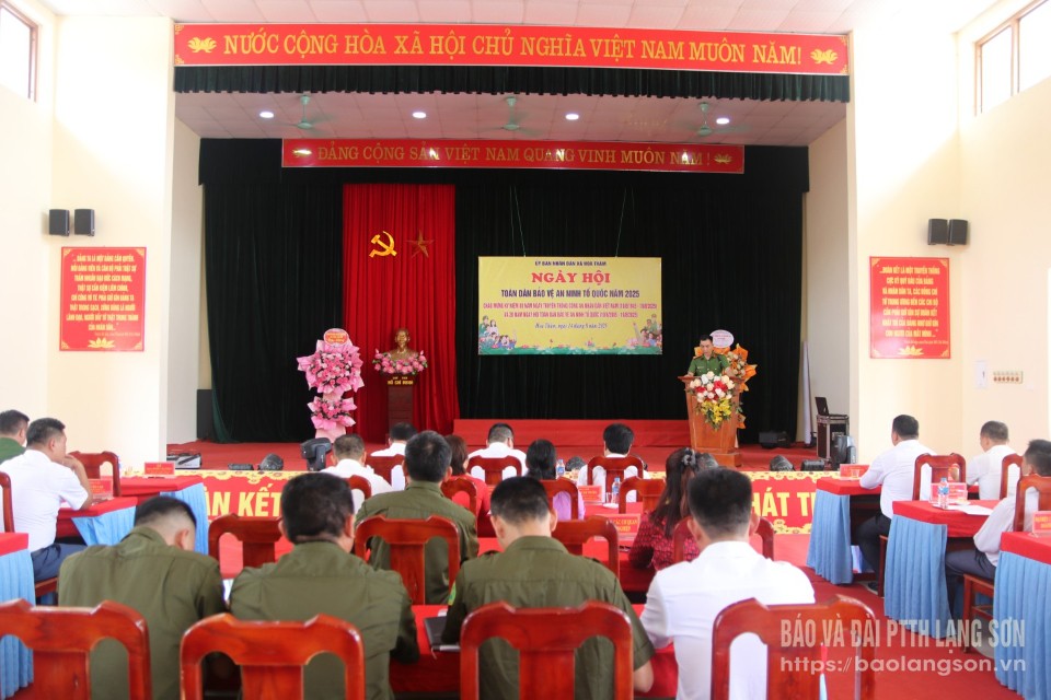 Quang cảnh ngày hội