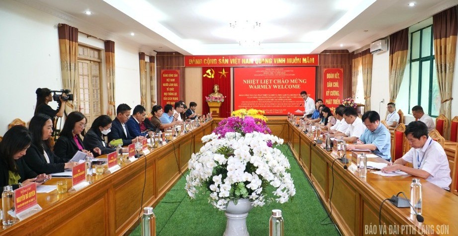 Toàn cảnh buổi làm việc