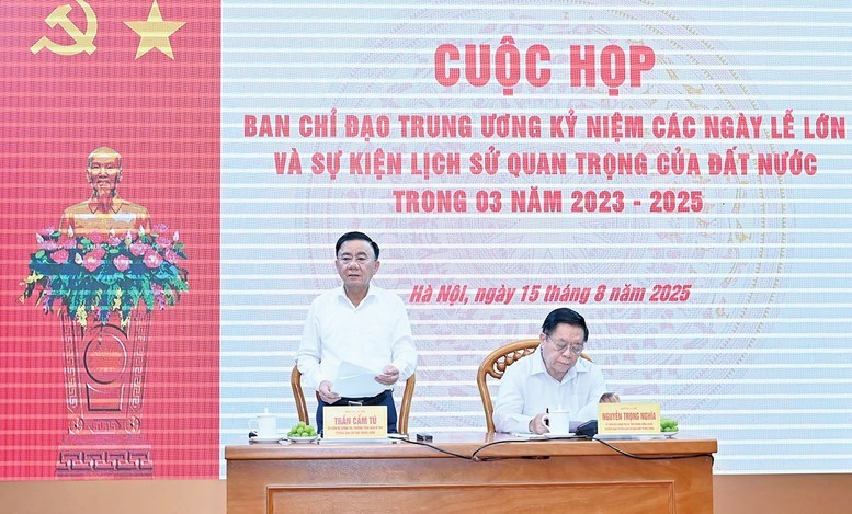 Ủy viên Bộ Chính trị, Thường trực Ban Bí thư Trần Cẩm Tú - Trưởng Ban Chỉ đạo kết luận tại cuộc họp