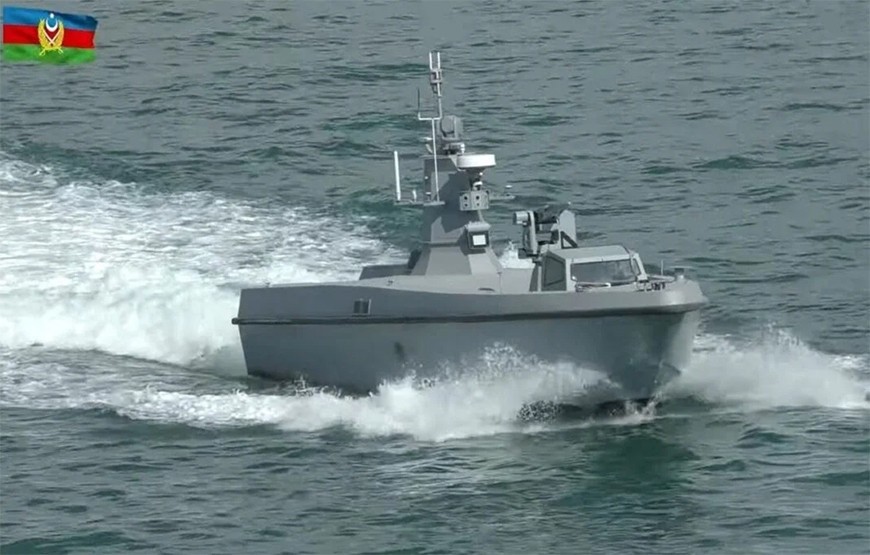 USV Salvo đạt vận tốc tối đa 110 km/giờ, tầm hoạt động khoảng 550km. Ảnh: defence-blog.com