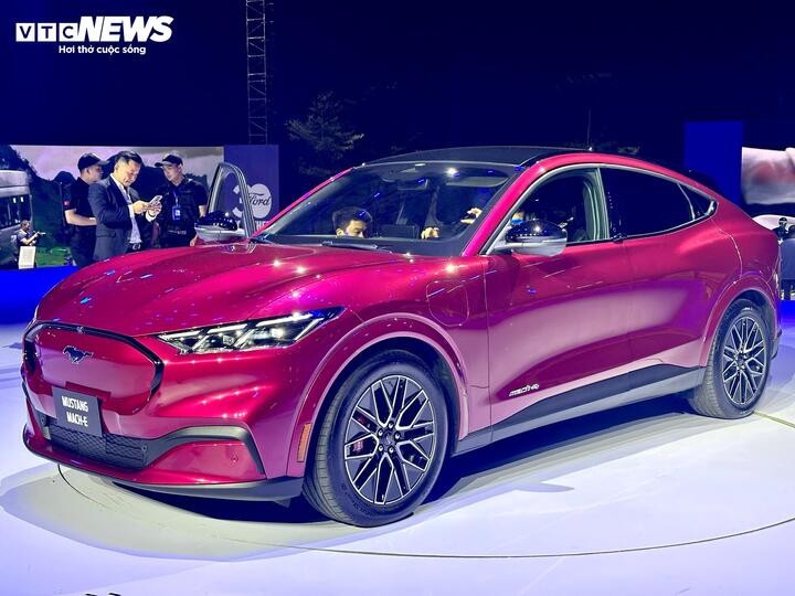 SUV thuần điện đầu tiên của Ford tại Việt Nam được trang bị hệ dẫn động bốn bánh toàn thời gian. (Ảnh: Mạnh Hùng)