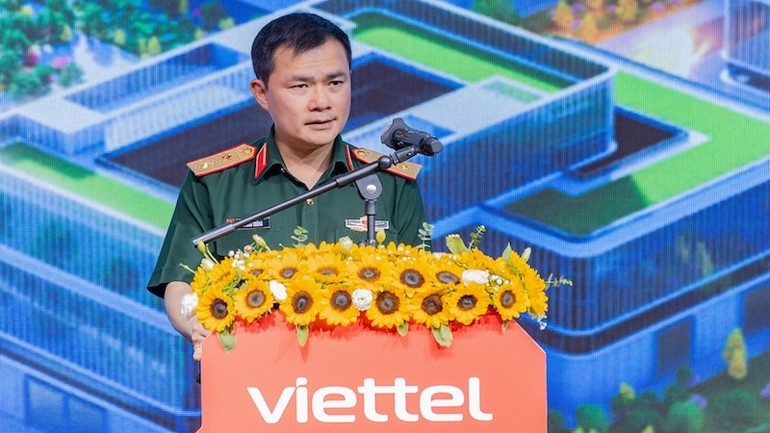 Chủ tịch kiêm Tổng giám đốc Tập đoàn Viettel Tào Đức Thắng phát biểu tại Lễ khởi công Dự án Trung tâm Nghiên cứu và phát triển Viettel.