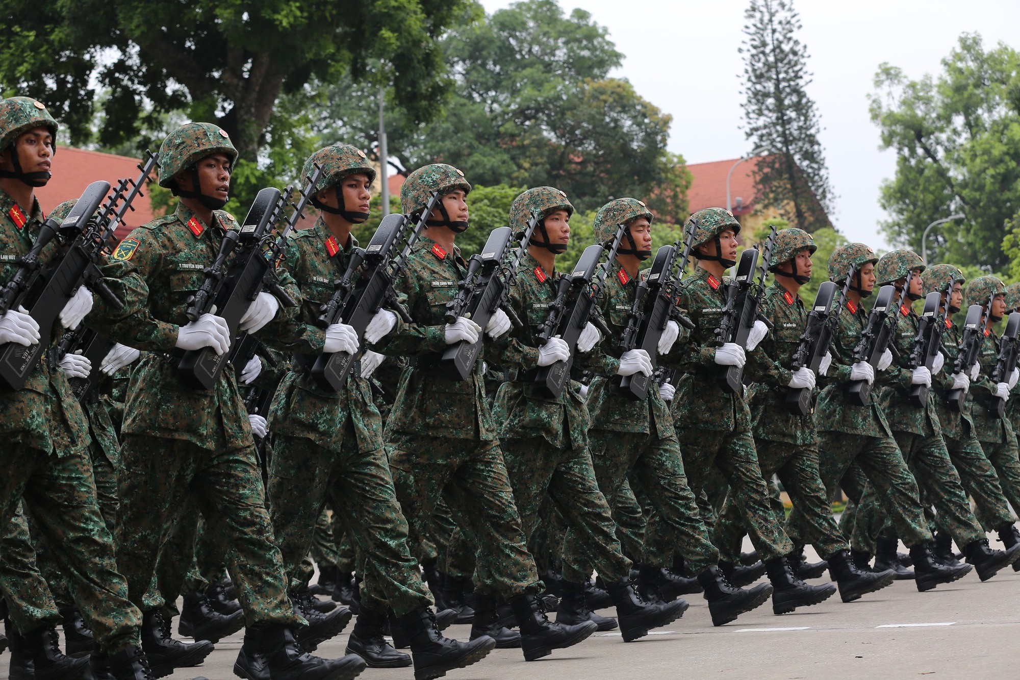 Các khối Quân đội lần đầu hợp luyện diễu binh, diễu hành trên Quảng trường Ba Đình.
