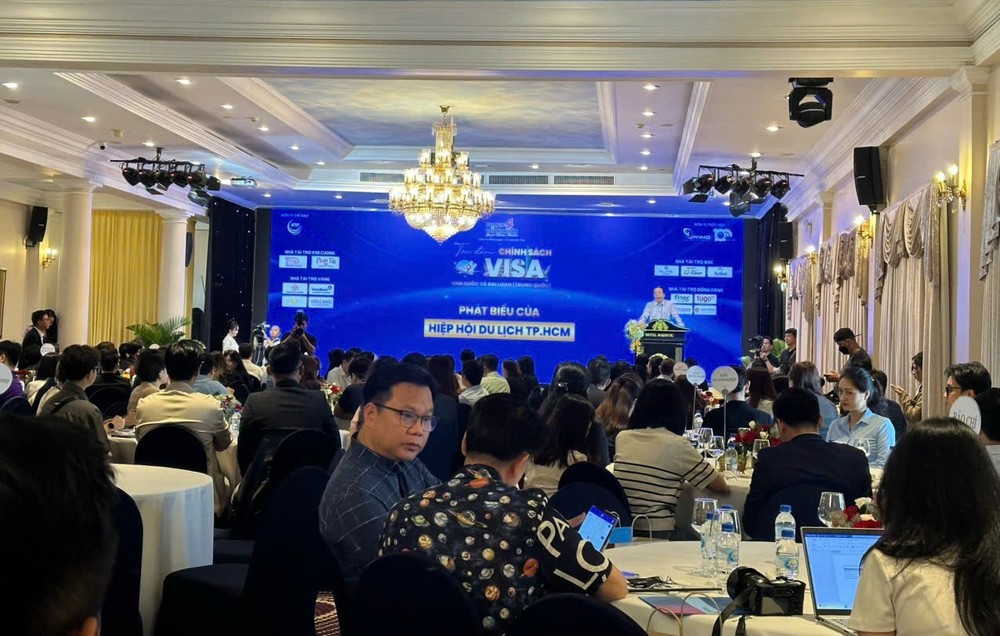 Toạ đàm thu hút hơn 250 đại biểu từ các doanh nghiệp lữ hành, khách sạn và vận chuyển tham gia. (Ảnh: Khánh Ly/Vietnam+)