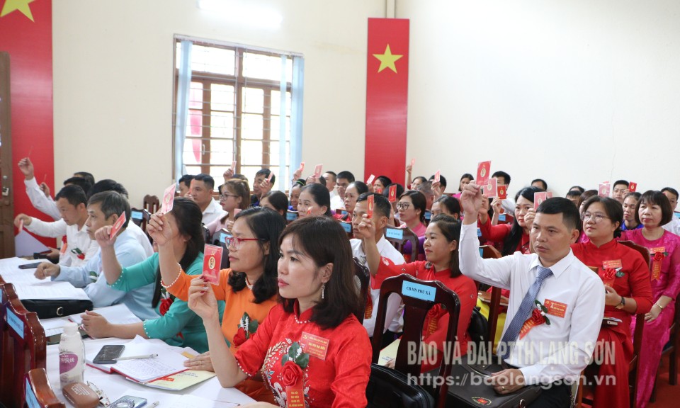 Thi đua cho ngày hội lớn