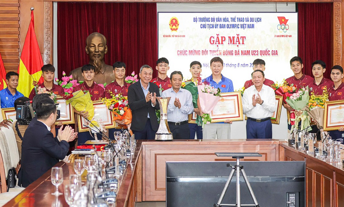 U23 Việt Nam nhận bằng khen, được thưởng thêm 500 triệu đồng