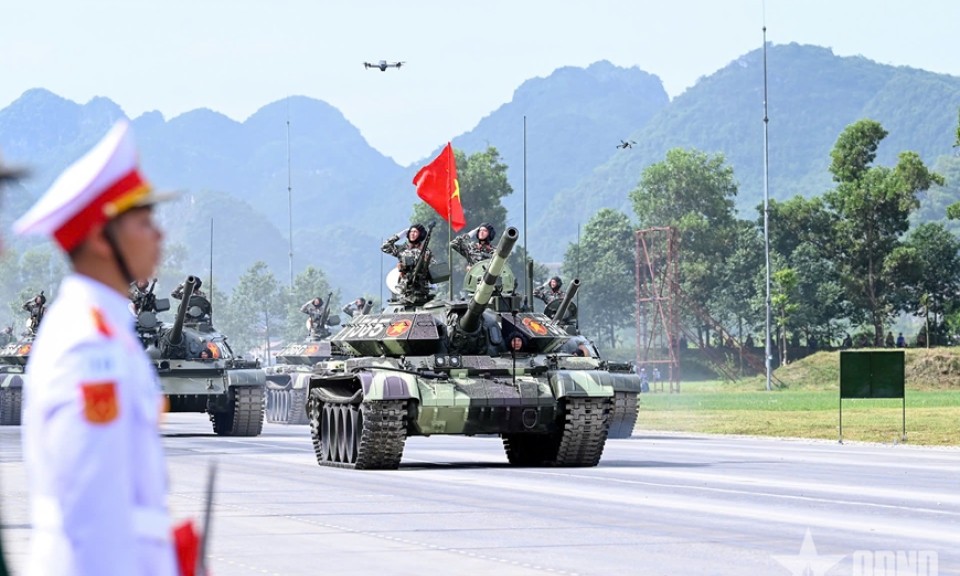 Gần 16.000 cán bộ, chiến sĩ và nhiều vũ khí hiện đại tổng hợp luyện lần thứ hai