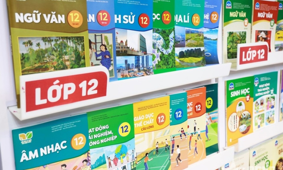 Sẵn sàng sách giáo khoa cho năm học mới
