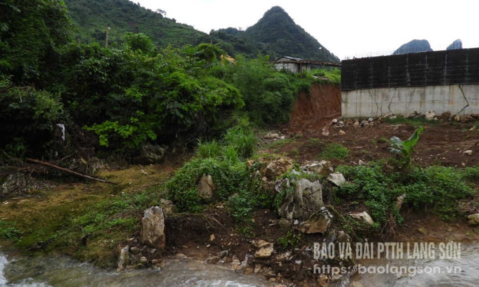 Cần trả lại dòng chảy suối Mỏ Dù