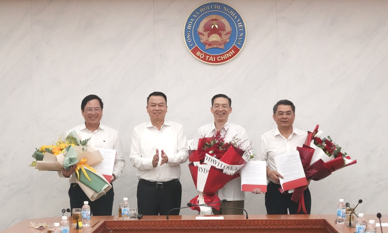 Bộ Tài chính điều động, bổ nhiệm loạt nhân sự chủ chốt