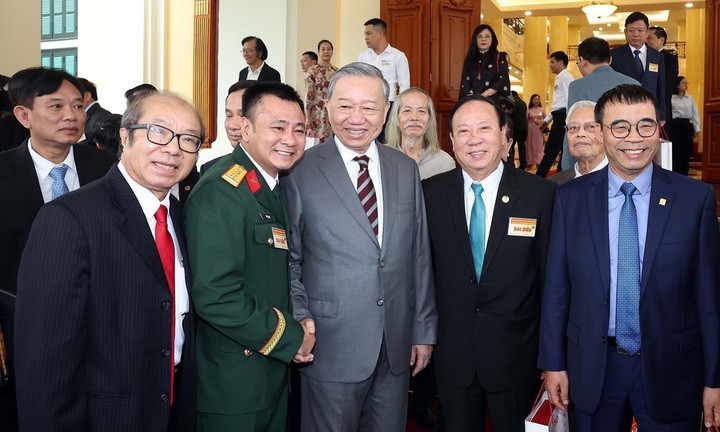 Tổng Bí thư: Sự chính trực, trung thực và tử tế là tấm khiên bảo vệ chân lý