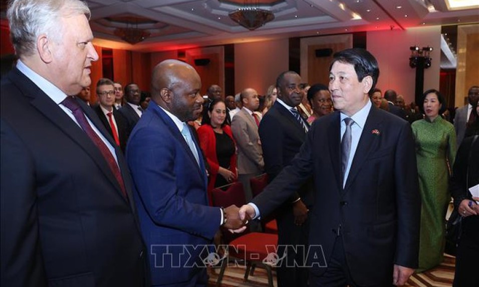 Việt Nam và Angola luôn là chỗ dựa tinh thần của nhau