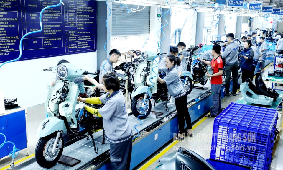 Lợi "kép" từ điện mặt trời