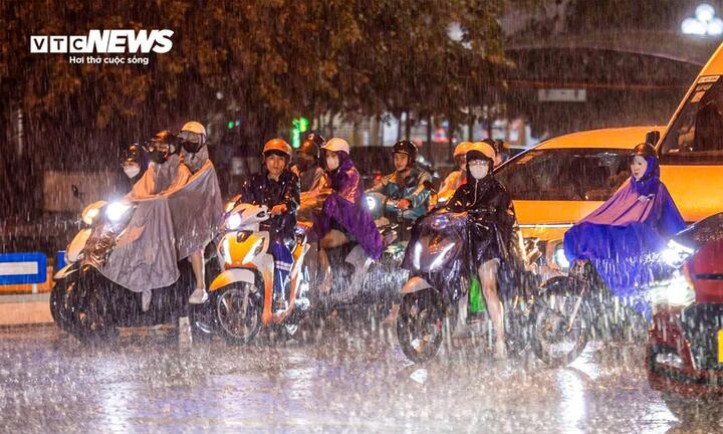 Dự báo thời tiết 10 ngày: Bắc - Trung Bộ mưa to và dông kéo dài sau đợt nắng gắt