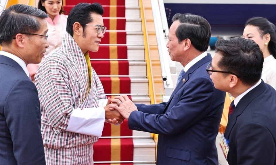 Bhutanese King, Queen start state visit to Viet Nam