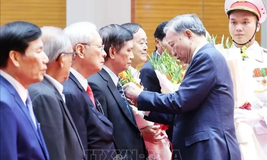 Party chief treasures veteran revolutionaries' contributions to national development