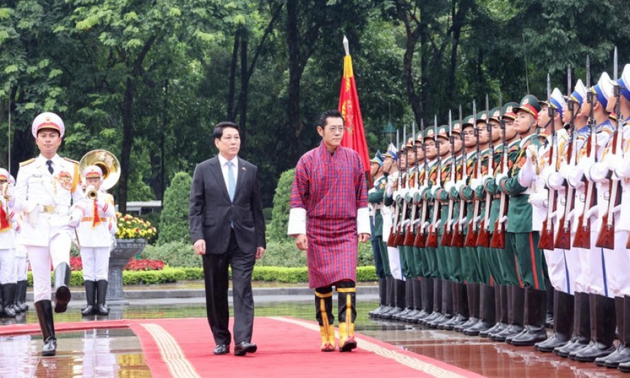 Vietnamese President hosts welcome ceremony for Bhutanese King