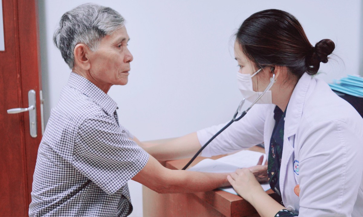 Dự kiến người cao tuổi, người nghèo được khám sức khỏe miễn phí từ 2026 - Báo và Phát thanh, Truyền hình Lạng Sơn - Báo và Phát thanh, Truyền hình Lạng Sơn