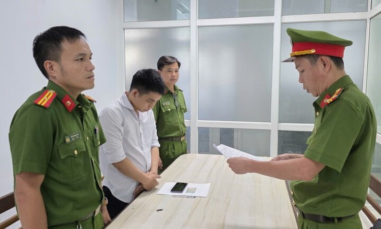 Nh&acirc;n vi&ecirc;n bảo hiểm ở Đ&agrave; Nẵng 'thụt k&eacute;t' của c&ocirc;ng ty hơn 1,7 tỷ đồng