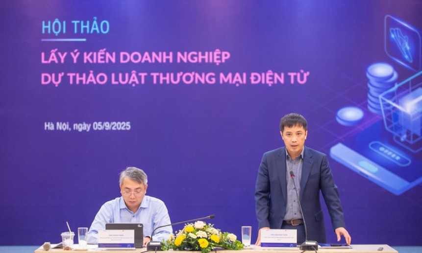 Luật Thương mại điện tử cần bảo vệ người ti&ecirc;u d&ugrave;ng, th&uacute;c đẩy thị trường số bền vững