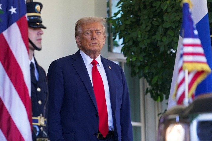 Ăng Trump 'tráșŻng tay', NhĂ TráșŻng chá» trĂch Uá»· ban Nobel - BĂĄo vĂ PhĂĄt thanh, Truyá»n hĂŹnh LáșĄng SÆĄn - BĂĄo vĂ PhĂĄt thanh, Truyá»n hĂŹnh LáșĄng SÆĄn