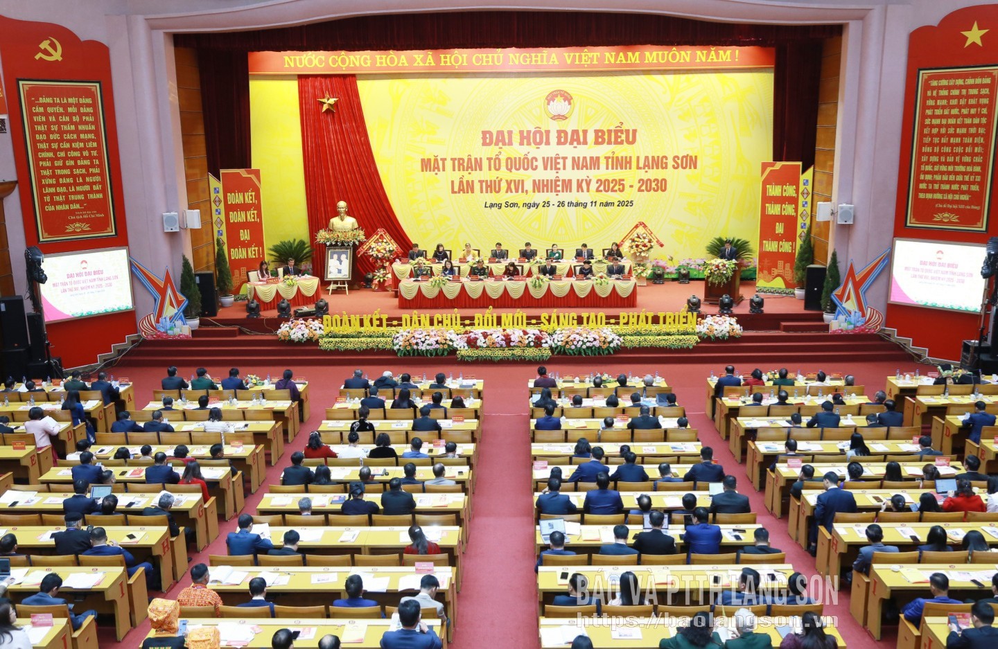 Toàn cảnh đại hội