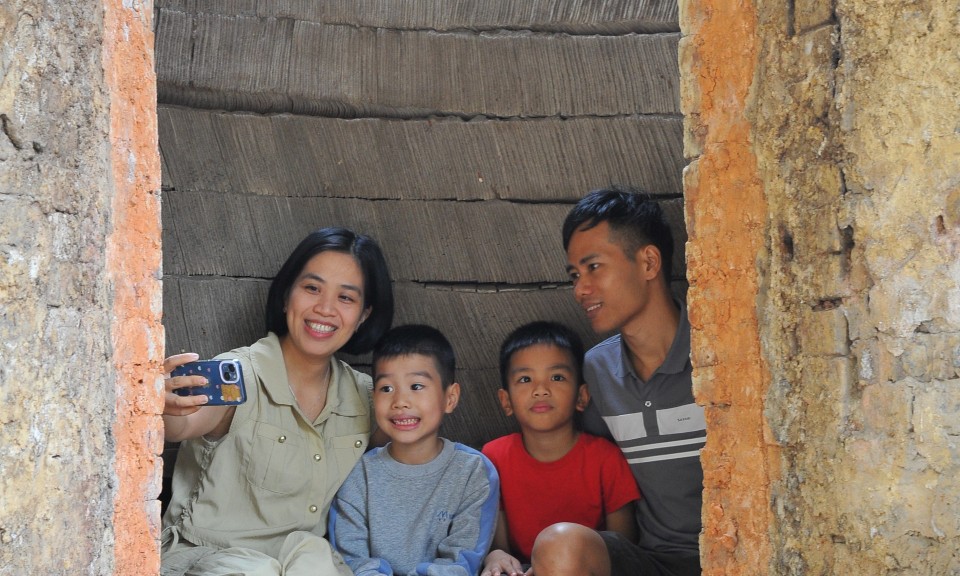 Vẻ đẹp l&agrave;ng ng&oacute;i trăm năm v&ugrave;ng c&ocirc;ng vi&ecirc;n địa chất UNESCO