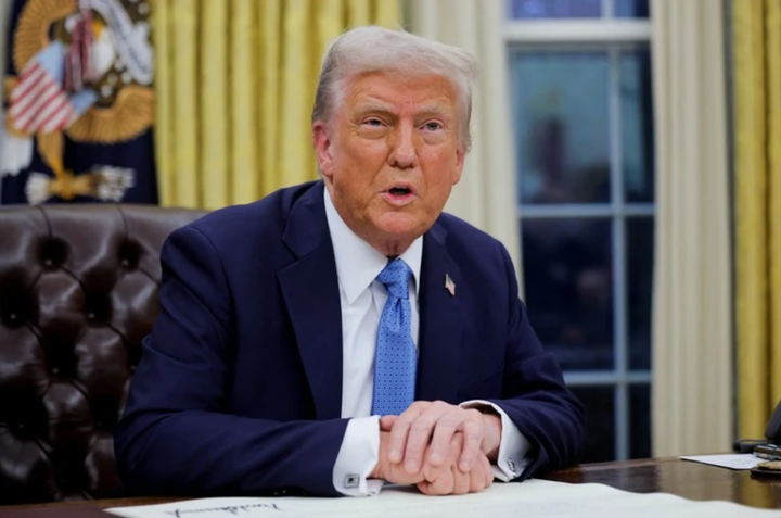 Ông Trump huỷ tất cả lệnh ân xá, giảm án do ông Biden ký bằng bút ký tự  động - Báo và Phát thanh, Truyền hình Lạng Sơn - Báo và Phát