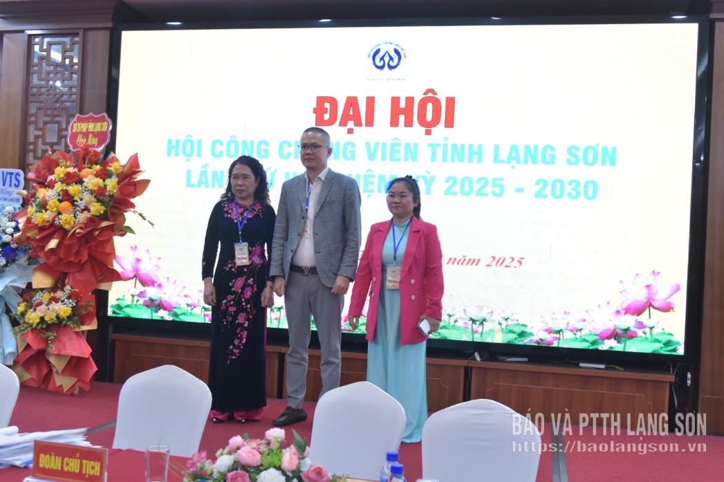 Ban Chấp hành Hội Công chứng viên tỉnh nhiệm kỳ 2025 - 2030 ra mắt đại hội