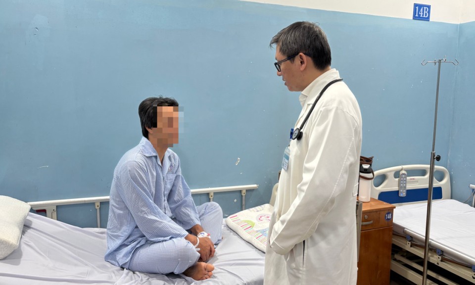 Nhồi m&aacute;u cơ tim trẻ h&oacute;a, b&aacute;c sĩ cảnh b&aacute;o lối sống nhiều người mắc phải