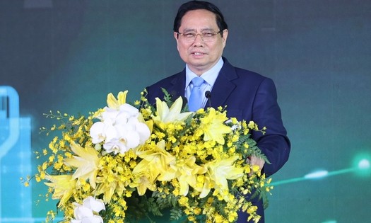 Thủ tướng kh&aacute;nh th&agrave;nh nh&agrave; m&aacute;y điện LNG đầu ti&ecirc;n của Việt Nam &ndash; dự &aacute;n kiểu mẫu, ti&ecirc;u biểu về nhiều mặt