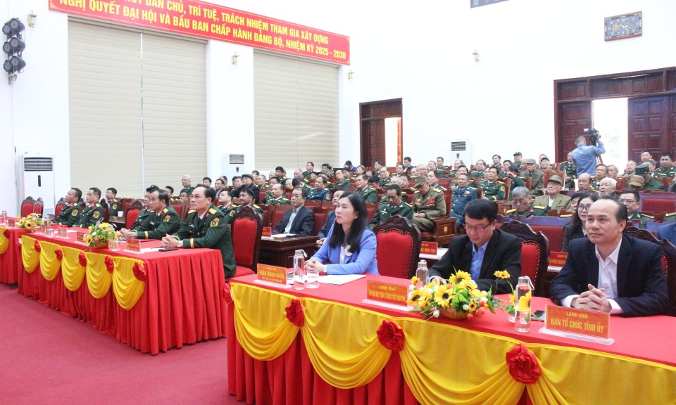 Gặp mặt c&aacute;n bộ cao cấp qu&acirc;n đội nghỉ hưu, nghỉ c&ocirc;ng t&aacute;c tr&ecirc;n địa b&agrave;n tỉnh